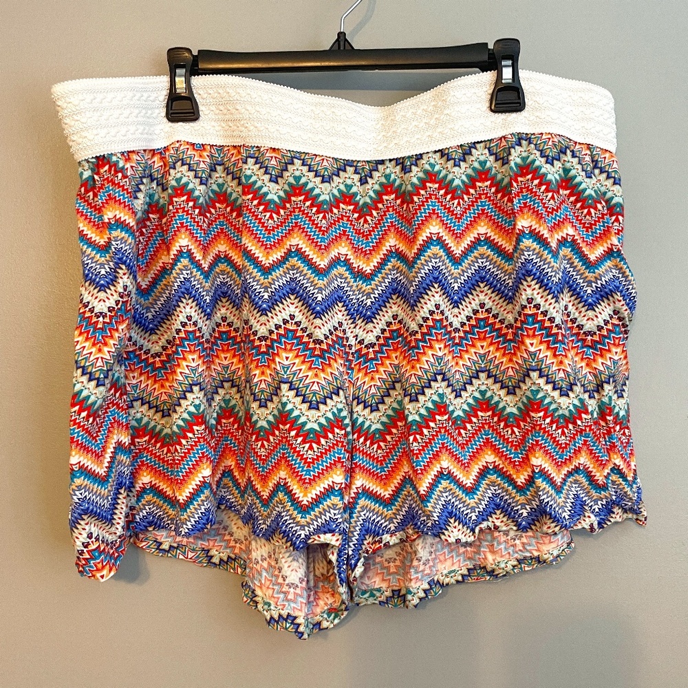 EUC Derek Heart Boho Chevron Zigzag Crochet Waist Shorts Size 3X
